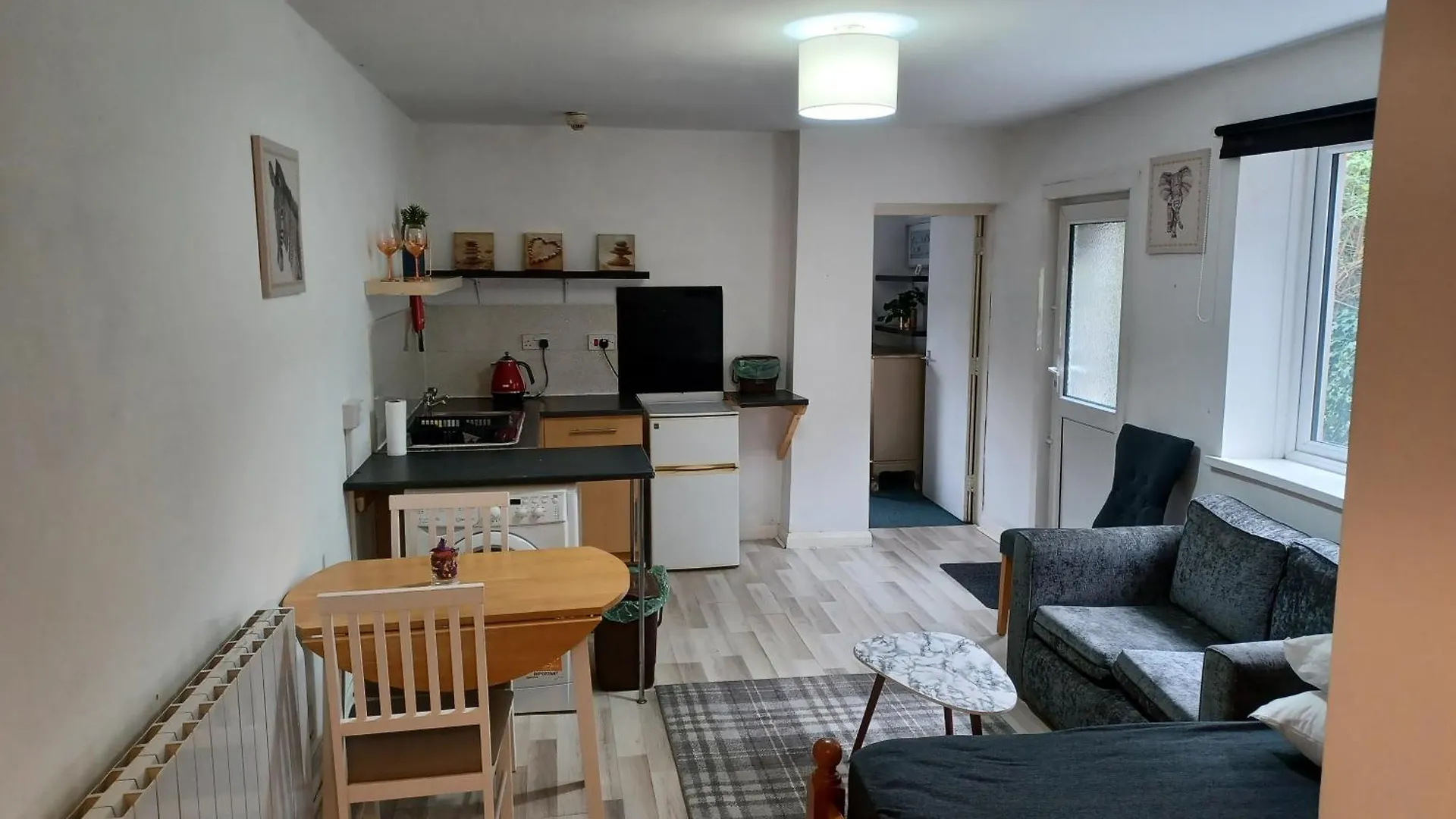Cosy Garden Flat Near Bay & City Centre - Fast Wifi, 5 Mins To Centre Cardiff Apartment