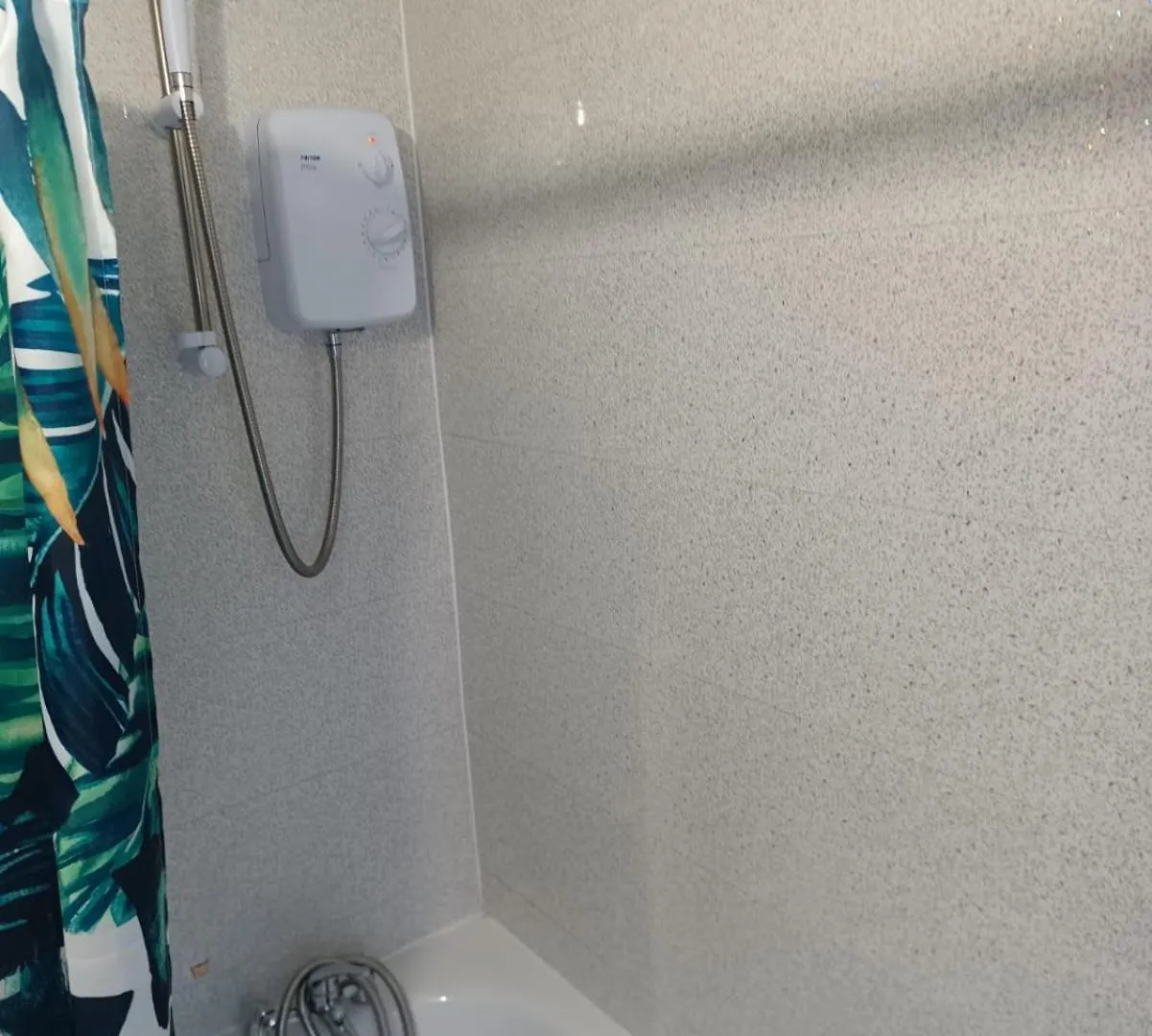 Cosy Garden Flat Near Bay & City Centre - Fast Wifi, 5 Mins To Centre Cardiff Apartment